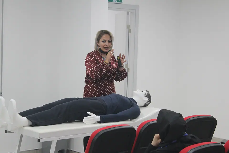 İlk yardım uygulama dersi